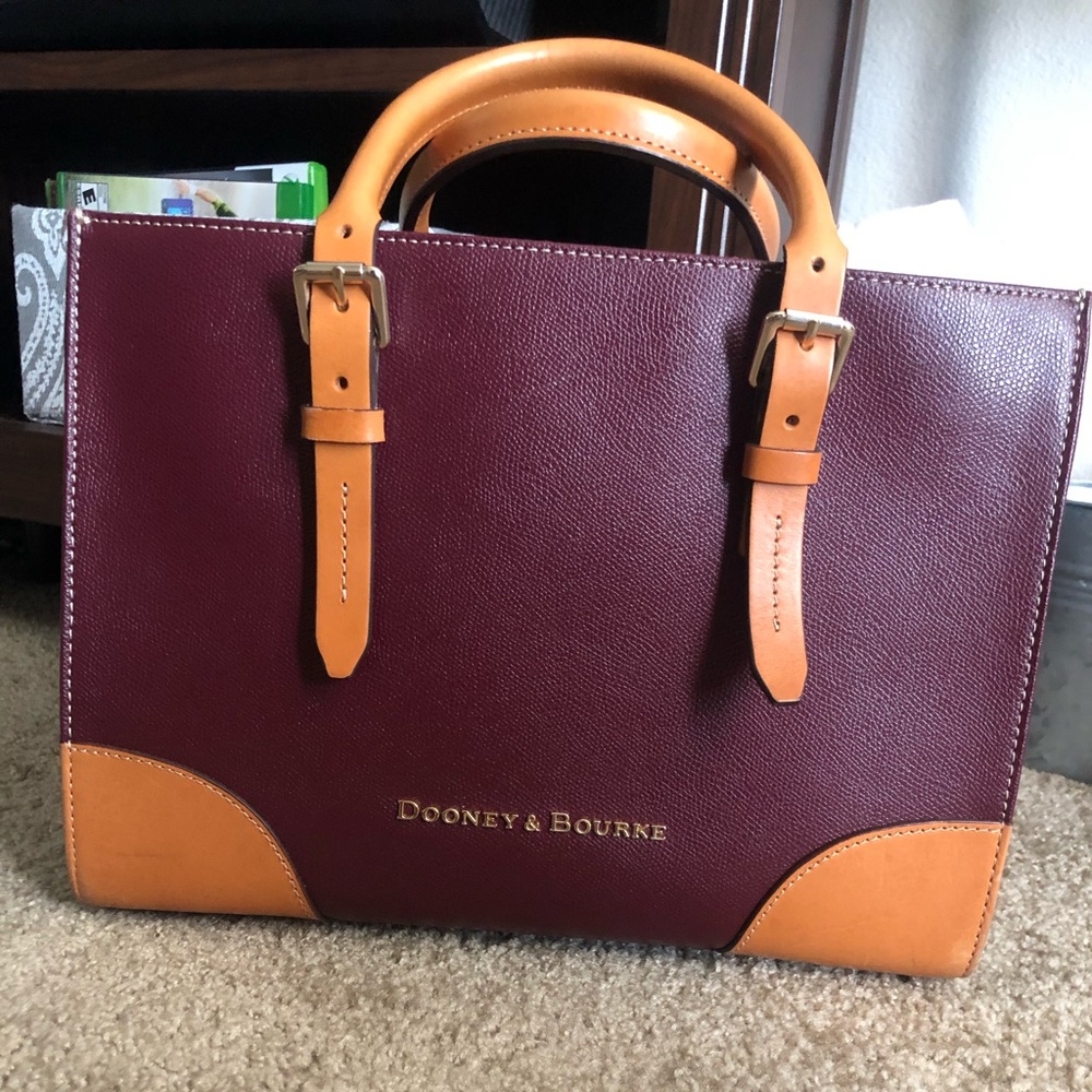 Dooney & Bourke Tote